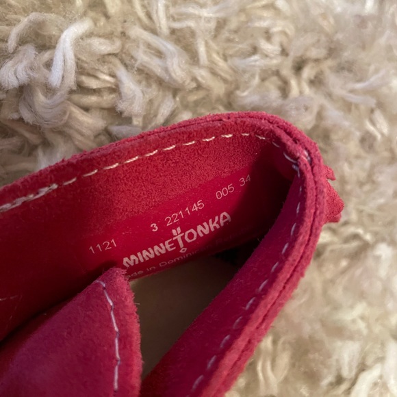 Minnetonka Toddler Suede Leather Moccasin Bootie w/fringe-Sz 3-New without tags - Picture 8 of 10